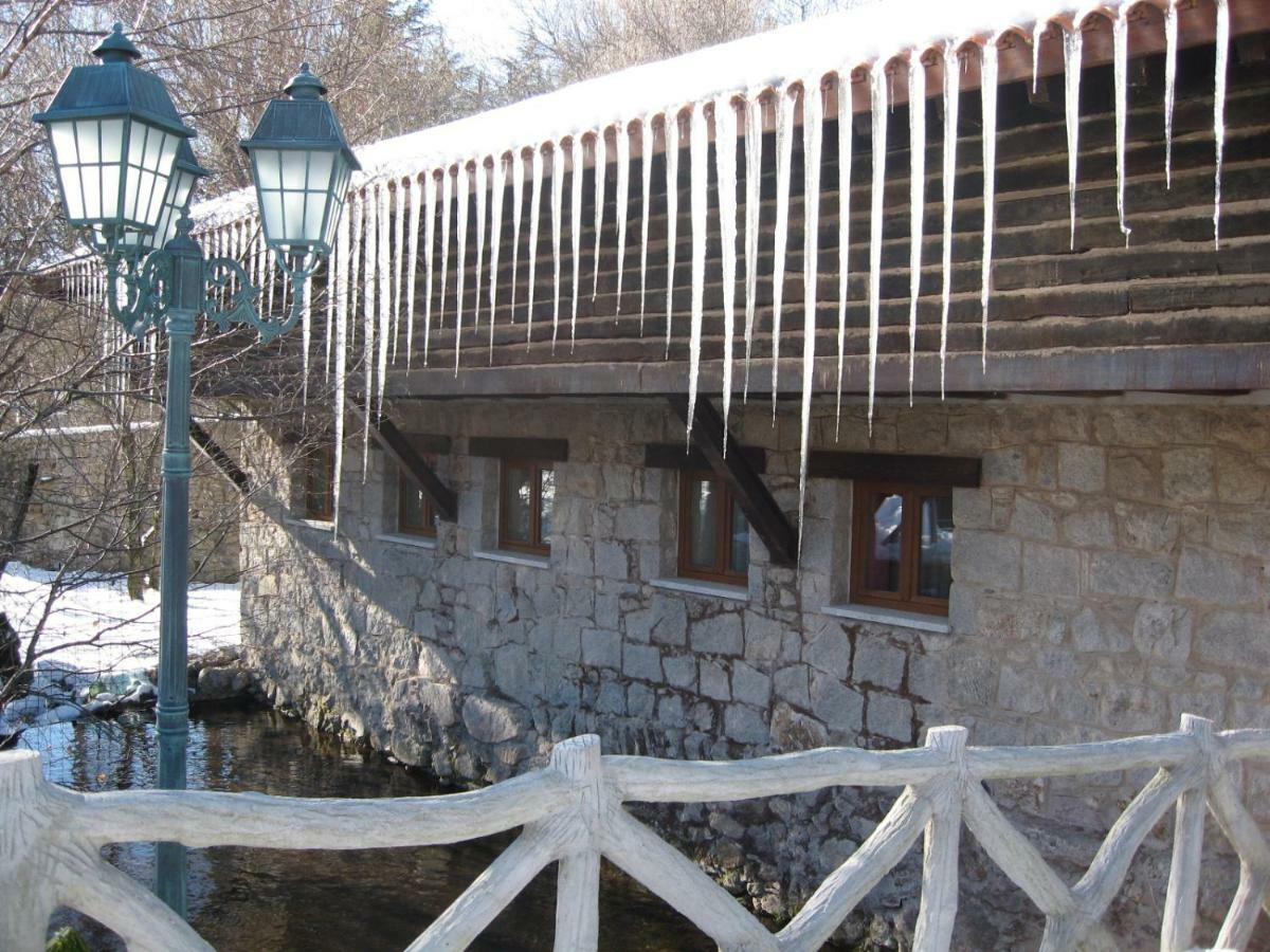Hotel Rural Los Frutales Cercedilla Exterior photo